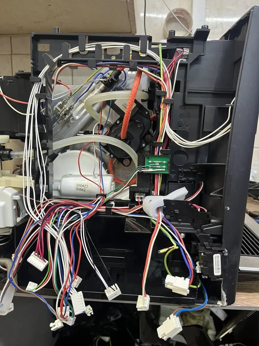 Siemens в разборе в мастерской КофеДок, кадр 4